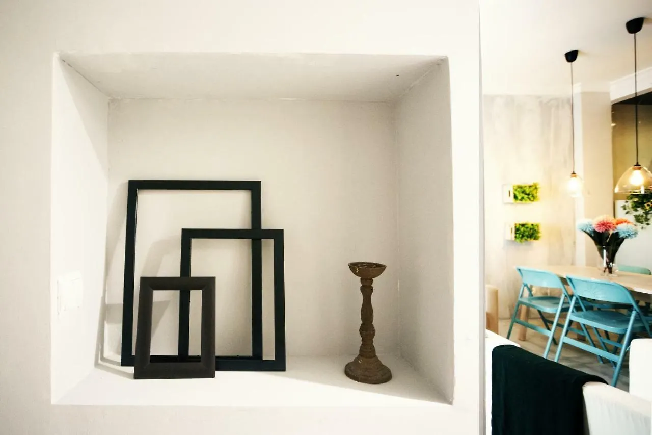 Cute Center Apartment Малага Испания