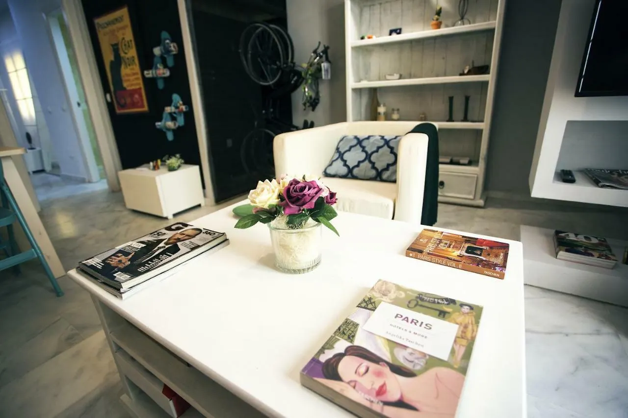 Cute Center Apartment Малага Испания